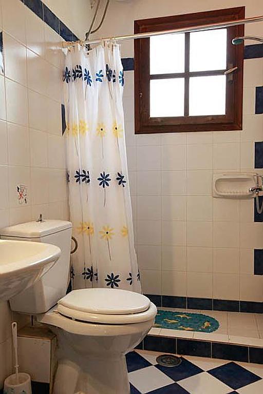 Yannis' Village Keri Habitación foto